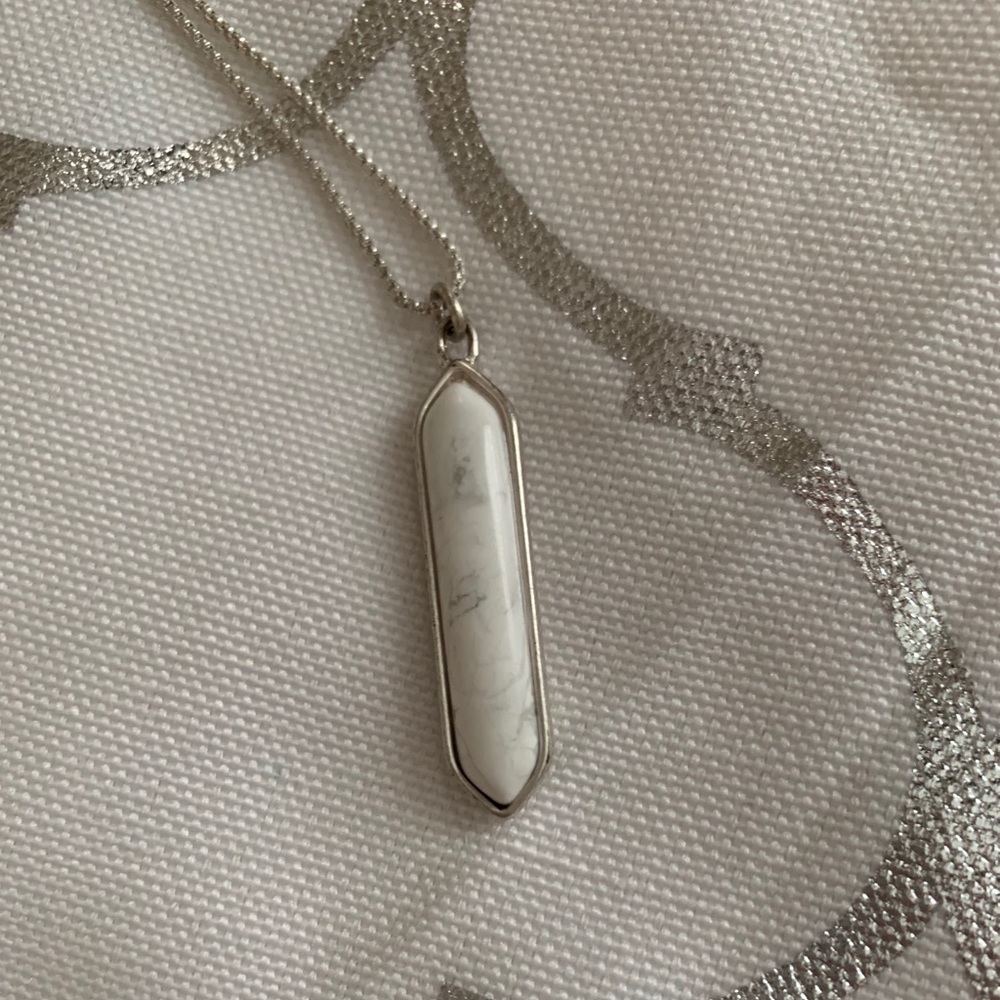 NEW Howlite Pendant 22” Silver Chain Healing